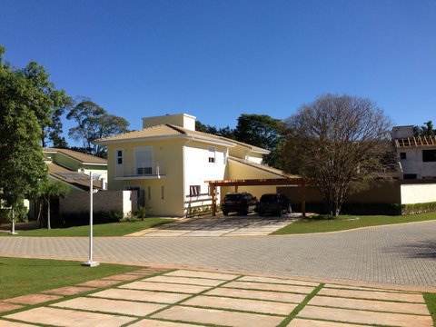 Quinta das Jabuticabeiras - Condomínio residencial com 13 casas de alto padrão na Granja Viana, Cotia /SP