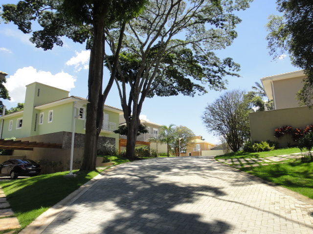 Quinta das Jabuticabeiras - Condomínio residencial com 13 casas de alto padrão na Granja Viana, Cotia /SP